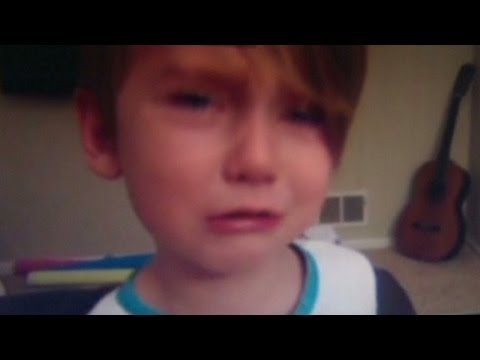 4-year-old dislikes Apple's iOS update