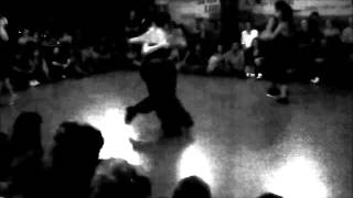 Video thumbnail for Mariela Sametband & Ariadna Naveira, Rocío Lequio & Mariana Soler, y '9 de julio' (D'Arienzo)