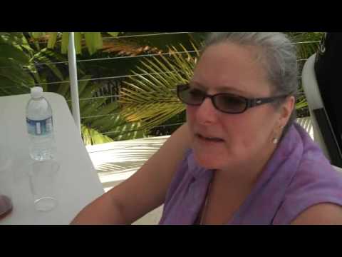 Beth Zangari Judging at Kona