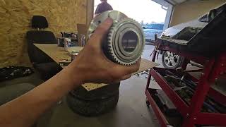 - Mazda MPV  -How to Replace  Rear wheel bearing