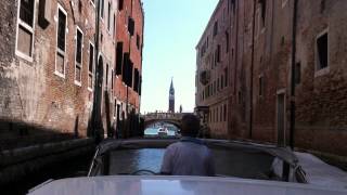 preview picture of video 'Boat Ride To Venice'