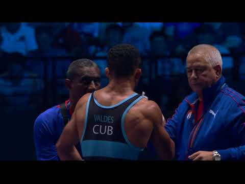 BRONZE FS - 65 kg: A. VALDES TOBIE (CUB) besiegt A. NURYKAU (BLR) durch VPO1, 4-2
