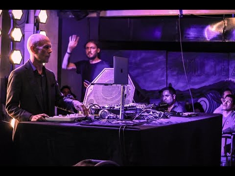 Vince Clarke en México Special DJ Set / Erasure - A Little Respect (Pasagüero)