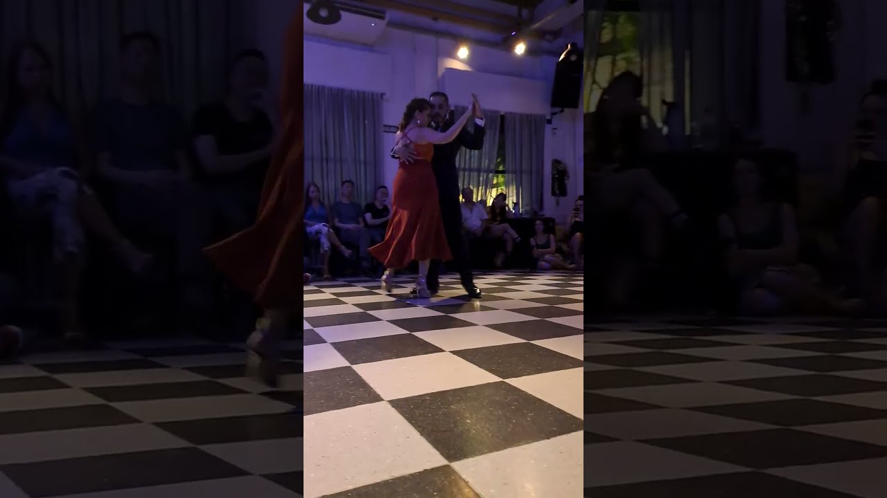 Mara Oviedo y Sebastián Fernández - Para qué te quiero tanto (1/4)