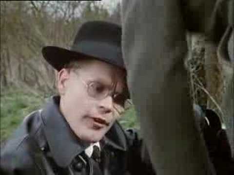 How to change a tyre - the 'Allo 'Allo way.