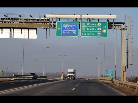 Fizetős szakaszra figyelmeztető táblákat kerestünk az M86 előtt, Szombathelynél