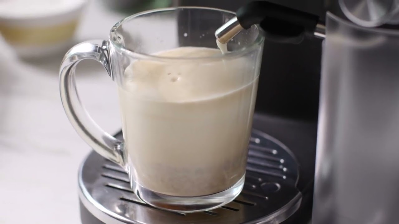 Кофеварка KitchenAid Artisan (Кремовая) 5KES6503EAC video preview