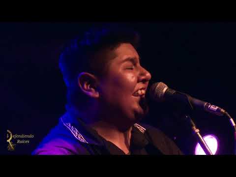 DEFENDIENDO RAÍCES - A través del Vaso/No puedo Olvidarla - ( Chamames )