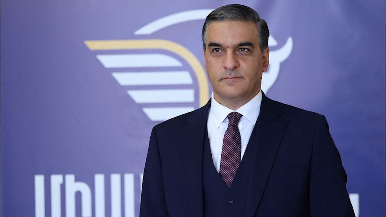 Արման Թաթոյանն ու «Միասնության թևերի» թիմը Գավառում հանդիպում են բնակիչների հետ