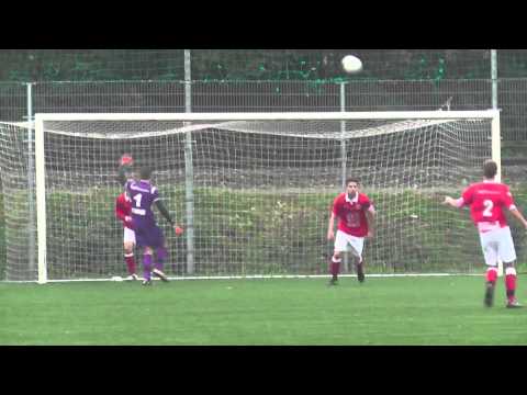 25 okt 2014 DOVO B1 - VV De Meern B1 com 1-2 Gered op de lijn