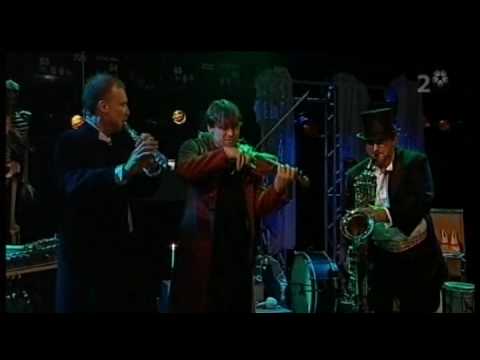 Bäsk - Ornunga (Musik för Bröllop och Begravning, 2006)