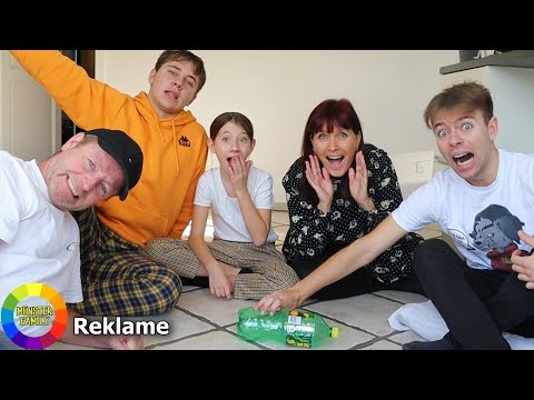DEN SOM FLASKEHALSEN PEGER PÅ #2