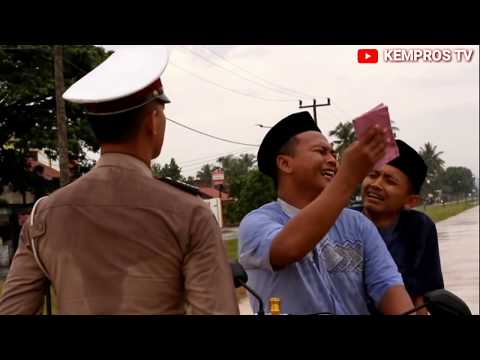 polisi-di-kerjain-pengendara