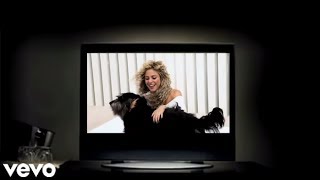 Shakira ft Blake Shelton - Medicine (Music Video)