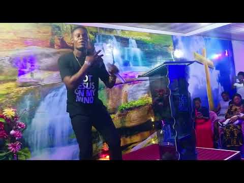 Che4 dhe Baptist ministration at Revival Chapel Soppo with Rev Simo Bertin 2022