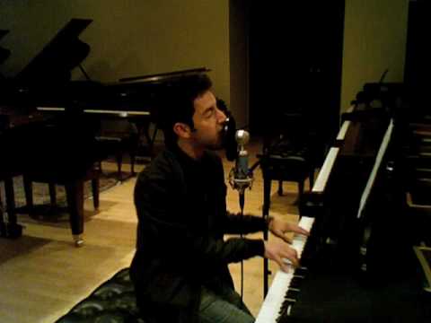 B.o.B - Airplanes Feat. Hayley Williams of Paramore acoustic cover by Matt Beilis