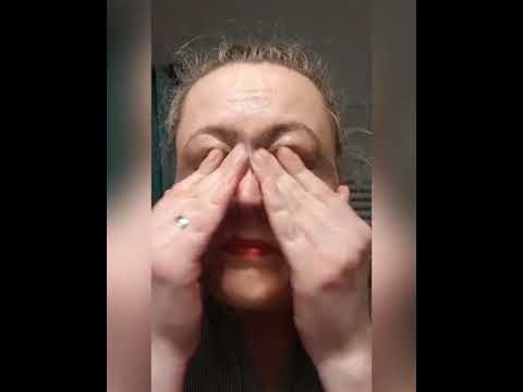 Abschminken und anschließende Pflege mit Déesse Produkten