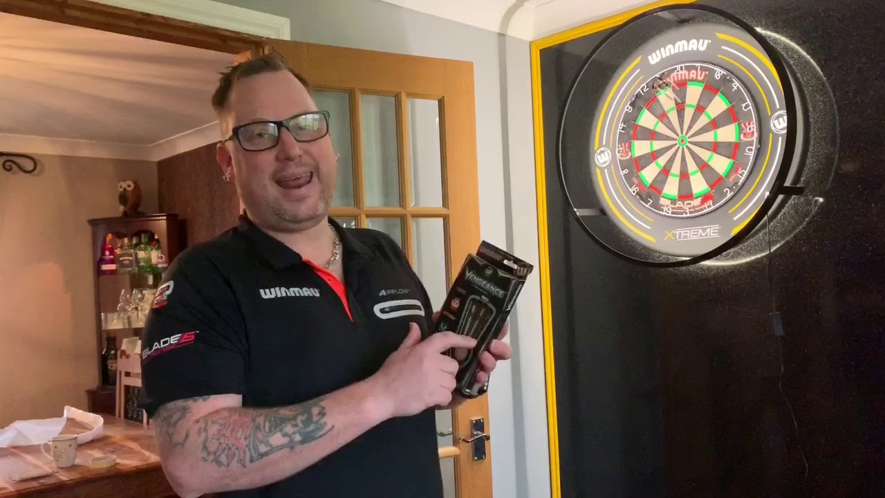 MY NEW DARTS PLUS UNBOXING GOODIES FROM WINMAU