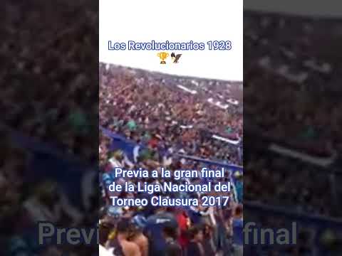 "¡Que lo vengan a ver!" Barra: Revolucionarios 1928 &bull; Club: Motagua