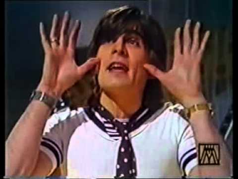 PIRAMIS BECSÜLET 1975