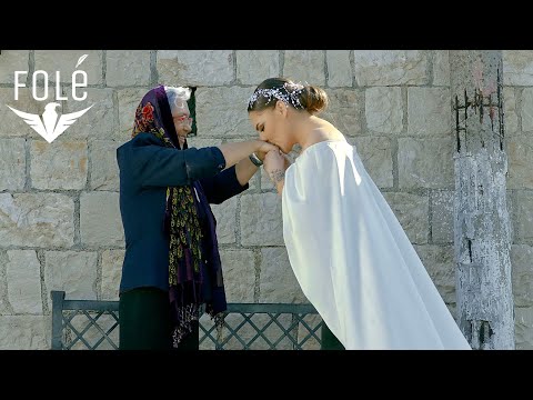 Xhoi - Ju ula nenes ne gjunjë (Official Video)