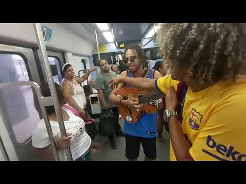 Mc estudante rima no vagão