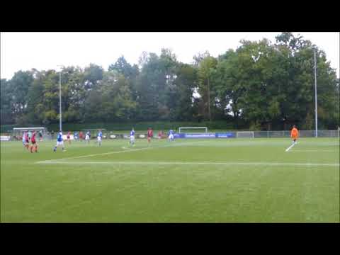 Thuis tegen Woezik. Doelpunt Martijn