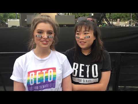 Catherine Moring and Jenna Chang at Austin rally for Beto O’Rourke on March 30, 2019