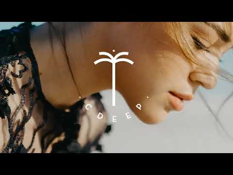 Victoria Kohana x Runstar  2022 Desert Rose Sting Cover360p