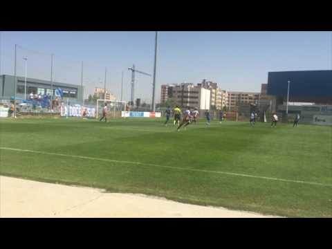 El golazo de Javi Rey ante el Fuenlabrada