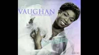 Sarah Vaughan - Button Up Your Overcoat