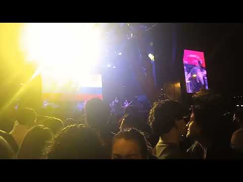 JAVIER NEIRA CANTA VUELVO A NACER EN MI ECUADOR 