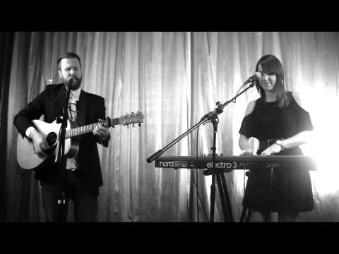 Latch / Wonderwall Mashup - Sam & Andy (acoustic cover) - Samantha Walton & Andy Walton