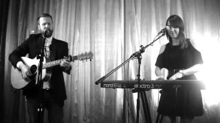 Latch / Wonderwall Mashup - Sam & Andy (acoustic cover) - Samantha Walton & Andy Walton