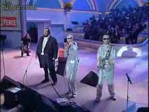 Eurythmics Luciano Pavarotti There Must Be An Angel (Playing With My Heart) Live June 6th, 2000