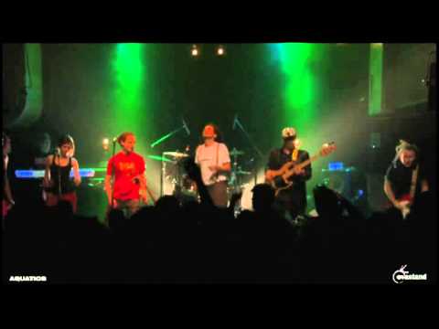 THE AQUATICS -TEASER LIVE AT PETIT BAIN - ARP 3 - OCT 2012.avi