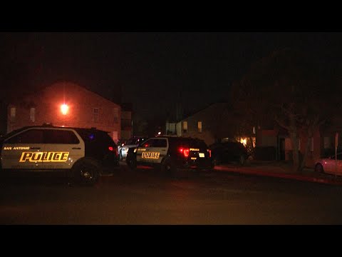 SAPD: Robbery, home invasion foiled after victims hit suspect with frying pan, take fake gun away
