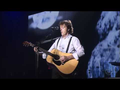 Paul McCartney - Blackbird (Sao Paulo - Brazil, 2010)