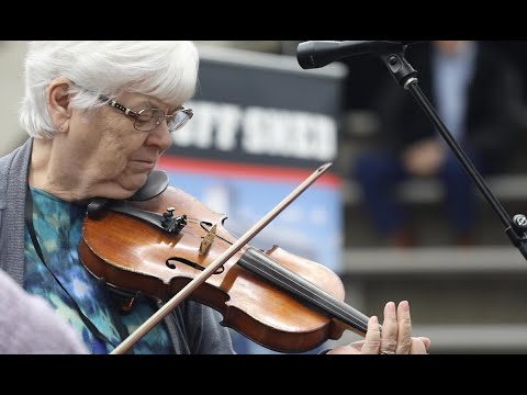 Contestants of all ages shine at Colorado Fiddle Championships