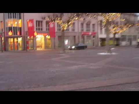 2019-01-25T17:23 Rastatt, Kaiserstraße, Marktplatz; Fußgängerzone, Raser