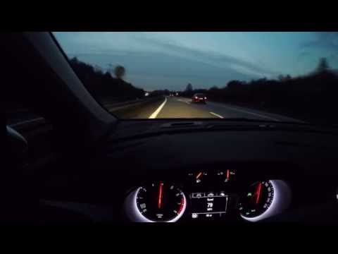 Vauxhall Astra K acceleration to 132 mph - German Autobahn no speed limit