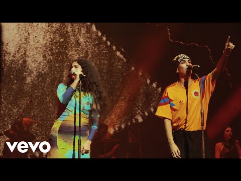 milo j, silvana estrada — cuando el agua hirviendo ( en vivo desde colombia)