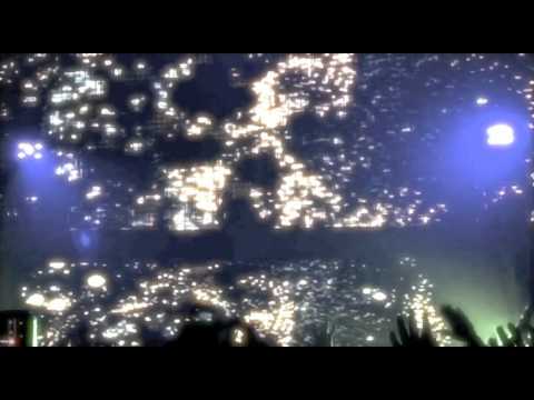 Avicii - Fade Into Darkness vs You've Got The Love (live) Houston, TX
