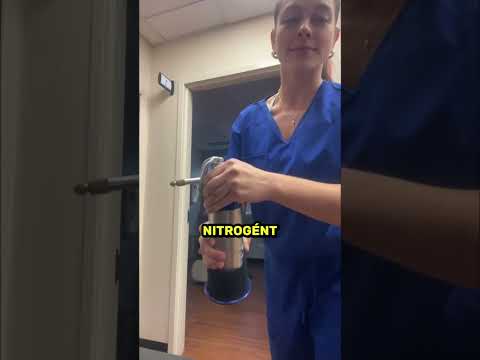 Miért önt folyékony nitrogént a padlóra?! 👩‍🔬 #shorts