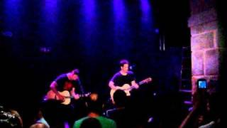 Joey Cape & Tony Sly live in Lisbon@Music Box - dumb reminders.MPG