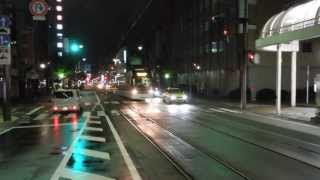 preview picture of video '富山地鉄市内軌道線T100形 中町電停通過 Toyama City Tram T100 series'