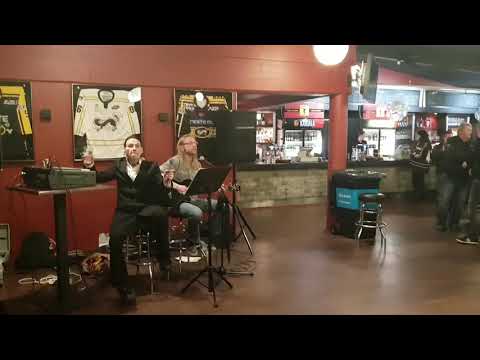 Duo Kuokkanen & Järvenpää - Moottoritie on kuuma (Oulun jäähalli, Kärpät-Saipa 20.10.2018)