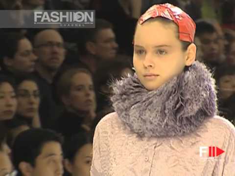 "Issey Miyake" Autumn Winter 2001 2002 1 of 5 Paris Pret a Porter by Fashion Channel