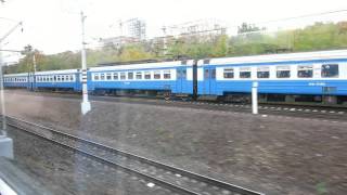 preview picture of video 'Arriving at Losinoostrovskaya station and racing with ED4M, Moscow, Russia.'