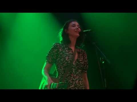 Lisa Hannigan - Blow The Wind Southerly (HD) Live In Paris 2013